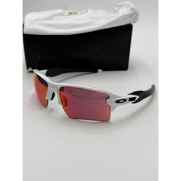 Oakley FLAK 2.0 XL SUNGLASSES OO9188-03 Polished White W/ PRIZM Field Lens - Picture 3 of 15